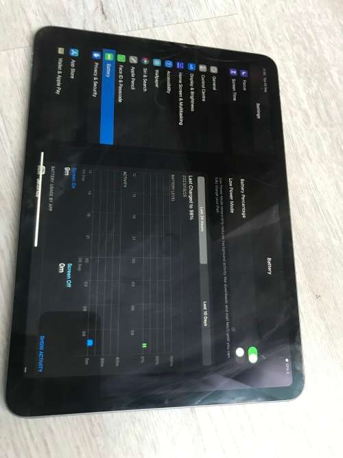 APPLE APAD PRO 11`*A1980 WIFI ONLY*64 GB*MTXN2X/A*USB CABLE*CHARGER *GOOD WORKING CONDITION